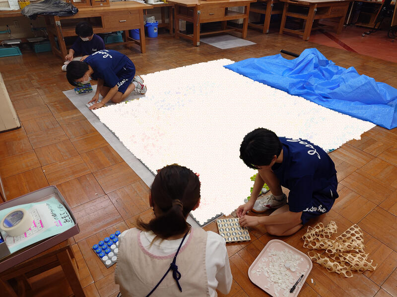 アート係は最後の連結作業