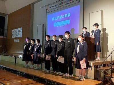 ３年発表福祉体験学習のまとめ